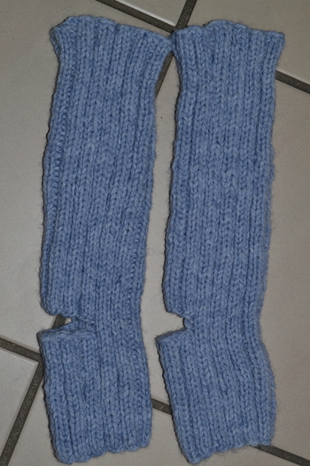 und die passenden Socken für´s Yoga. Die sind ganz einfach zu stricken!