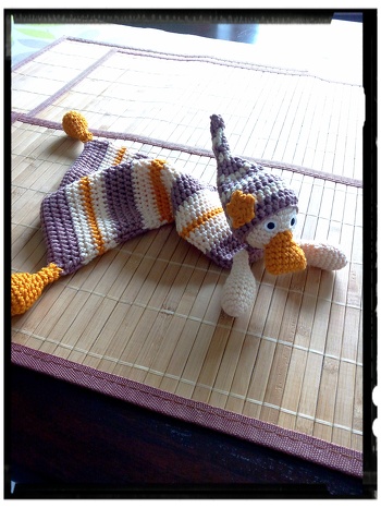 Das Schnuffeltuch war sehr leicht nachzuarbeiten und das Ergebnis ist so zuckersüß. Ich habe andere Farben gewählt.