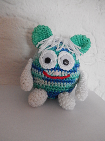 Eine Mischung aus verschiedenen Anleitungen und eigener Ideen.
Ein großes Dankeschön für die vielen, vielen tollen Ideen und Anleitungen die hier zu finden sind.