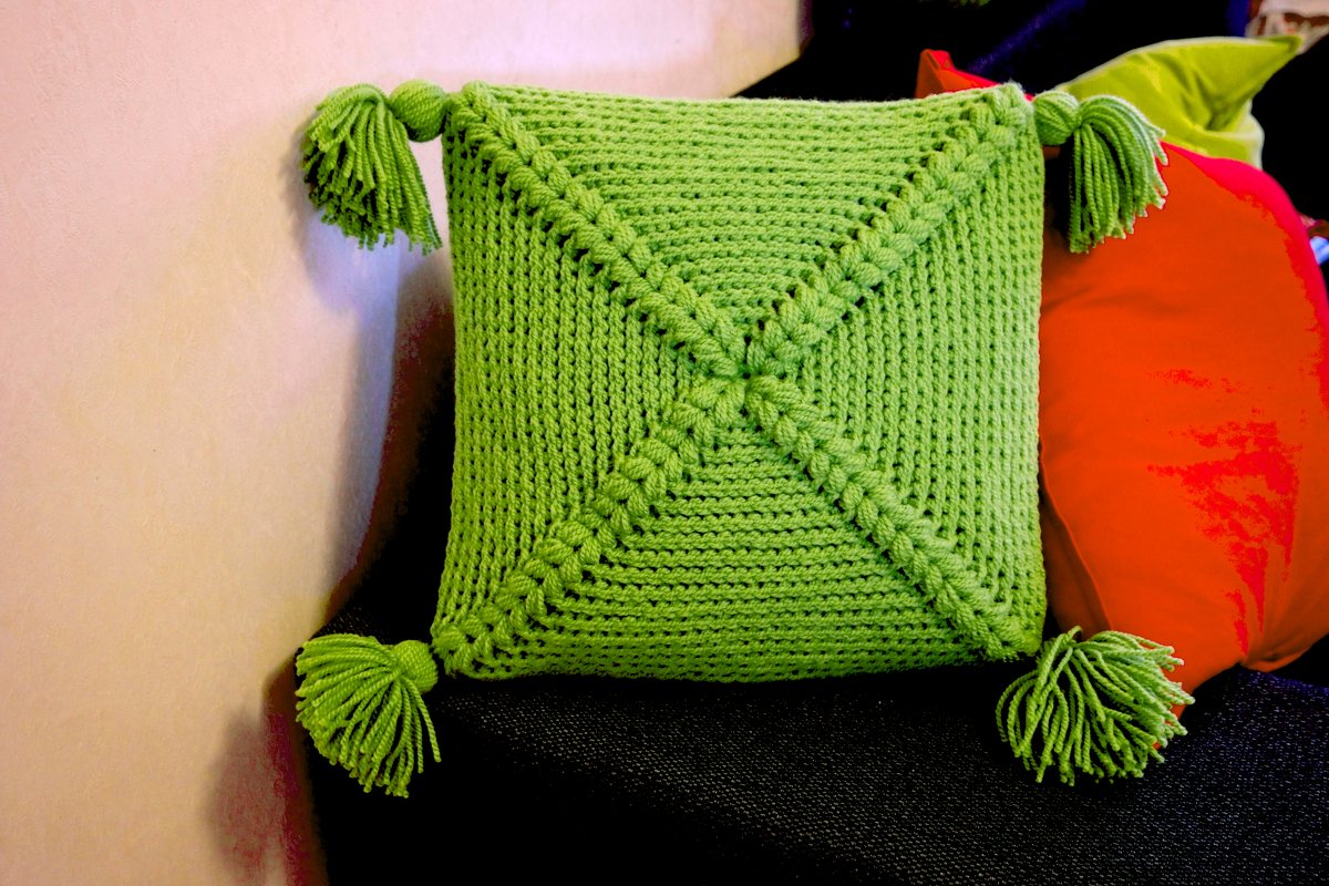 Häkelanleitung für Kissen (sehr einfach), Kissenbezug, Kissenhülle, Polster, Quadrat, Häkelkissen, Häkeldecke mit Zopfmuster, einfach.