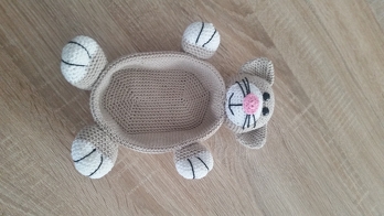 Hier meine Naschkatze :o) ist ein Geschenk für die Oma.