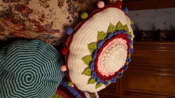 Das Kissen ließ sich gut nacharbeiten.  Hat mir viel Spaß gemacht.