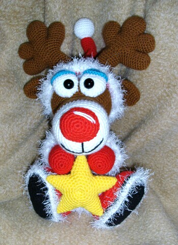 Dieser zuckersüße Weihnachts-Elch mit seinem Stern darf in der Weihnachtszeit einfach nicht fehlen. Mit seinem 