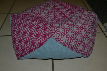 Das letzte Nähprojekt...Sitzkissen für´s Mädchenzimmer! :-)