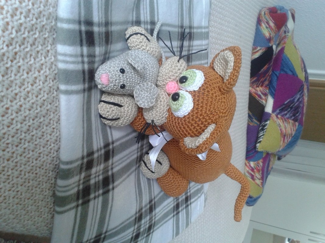 Flauschige Miezekatzen - Häkelanleitung