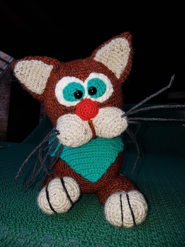 Flauschige Miezekatzen - Häkelanleitung