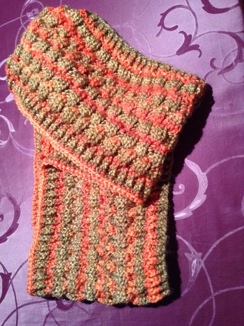 Auch diese Anleitung ist von Maschenspiel. Die angegebene Wolle lässt sich sehr schön Stricken und es macht Spaß den Loop wachsen zu sehen. War ein Geschenk und meine Bekannte war begeistert. Die Anleitung ist sehr gut beschrieben und lässt sich leicht nacharbeiten