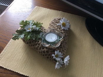 Herz aus Paketschnur