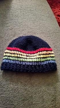 Einfache Babymütze aus Wollrestem gehäkelt.
Und ich hab immernoch Reste über. :-)