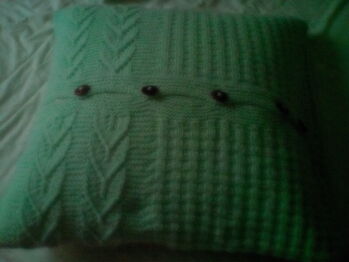 Kissen mit Blattmuster, Waffelmuster