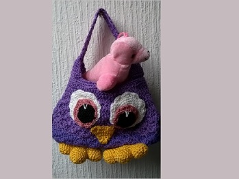 Die Anleitung war leicht nachzuarbeiten. Ich habe sie für meine Enkelin ein wenig vereinfacht gehäkelt.