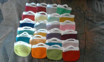 Kaum hat man angefangen zu Häkeln, ist schon wieder eines fertig:-))  Sehr einfach zu Häkeln.