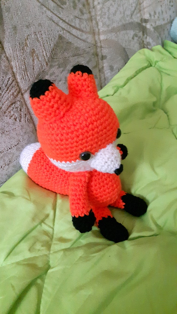 in 5 Stunden hatte ich den Fuchs fertig,dank der Hilfe von CrazyPlatterns Häkelfreunden :-)