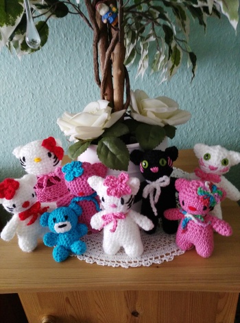 Die ganze Bande. Gehäkelt nach Videos von Nadelspiel, justMiko, Romy Fischer und NiggyArts