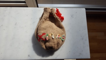 Nach einer Anleitung von stricken im Trend, etwas abgewandelt, weil ich den Maschenstich einfach nicht hinkriege 