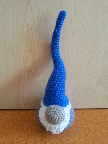 Wir stoßen uns auf Arbeit immer an den Metalltürstoppern die Füße. Da kam der