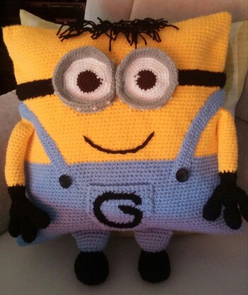 Dieses Minionkissen habe ich ohne Anleitung gemacht.