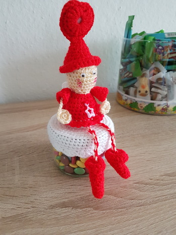 der Engel verteilt die Smarties