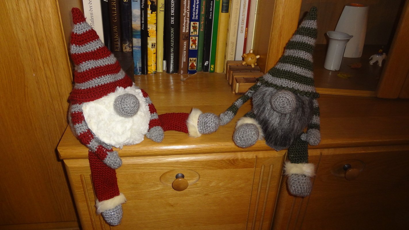 gro&szlig;er sitzender Wichtel 40 cm Weihnachtsdeko H&auml;kelanleitung