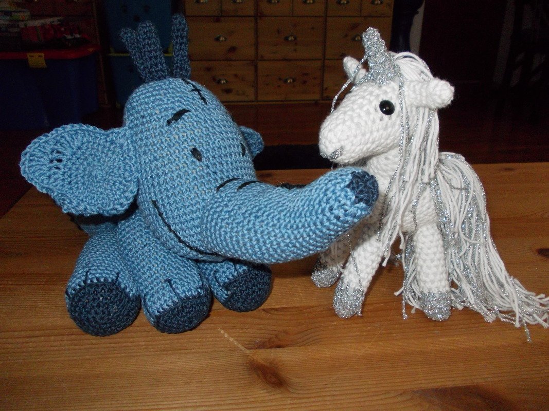 Handarbeiten Werke - Foto von hertix