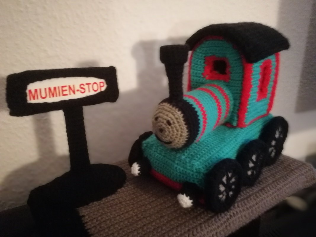 Häkelanleitung Lokomotive Emmy