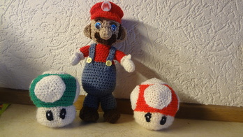 Super Mario und  1Up Pilze