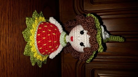 kleine Erdbeerfee - Häkelanleitung