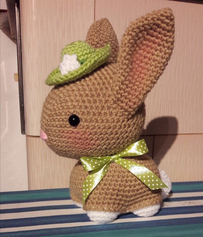 Bunnies Hugo and Hetti - Amigurumi Crochet Pattern