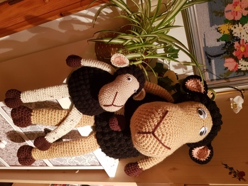 Es gibt wieder Nachwuchs bei der Schaf-Familie...Anleitung von mtinitoon