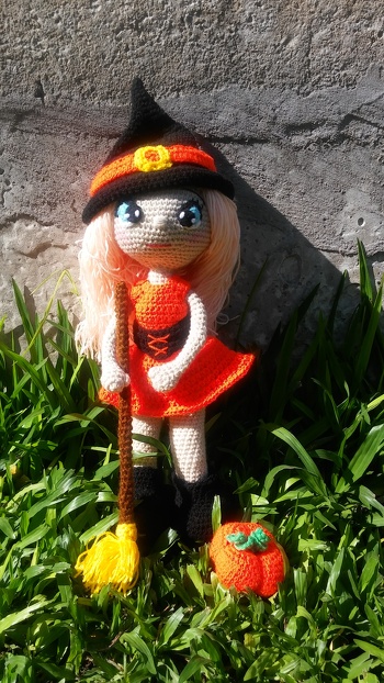 Sie ist Annie, die kleine hexe ❤❤❤