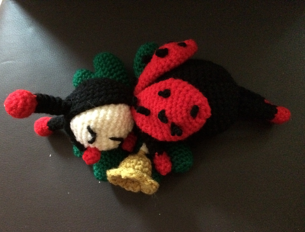 Glückskäfer Marienkäfer auf Herz Kleeblatt Muttertag Glücksbringer Neujahr