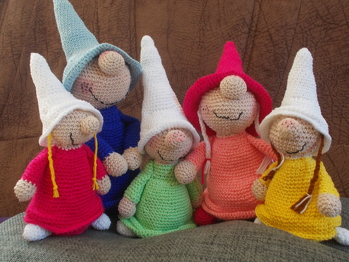 ich hab auch eine Zipfel-Familie geschafft. Bei mir sind es 3 Kinder. Vielen Dank an Wollbine