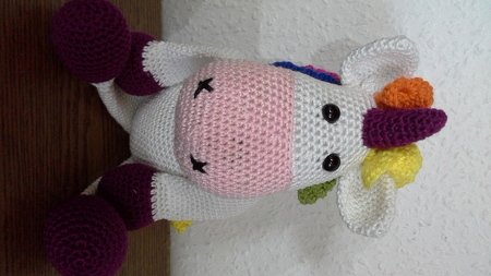 Unicorn Mathilde (music box) - crochet pattern