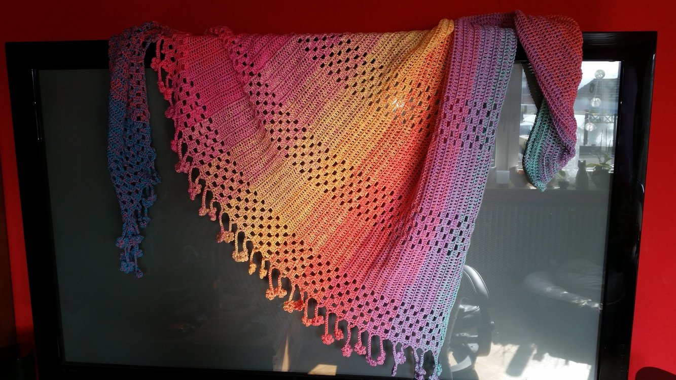 Crochet pattern shawl, wrap Daisy