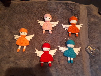 Diese kleine Engel haben Suchtfaktor und das nicht nur zu Weihnachten.  Sie eigenen sich auch wunderbar als Schutzengel.