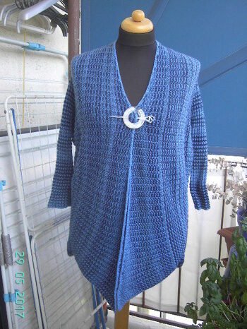 Dolce vita von lunaticc, ganz tolle Anleitung die auf jeden einzelnen prima angepasst werden kann. Ob nun mit langen Ärmeln oder wie bei mir mit 3/4 Ärmeln, einfach eine super Jacke die oft bestaunt wird.