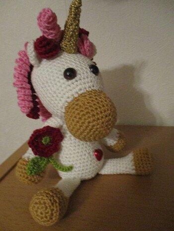 Es machte richtig Freude, dieses Einhorn nachzuhäkeln. Die Freude war sehr groß.