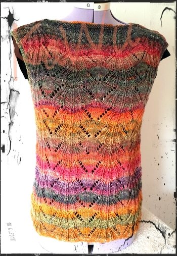 Merinowolle....selbst gefärbt.....selbst gesponnen...selbst verstrickt