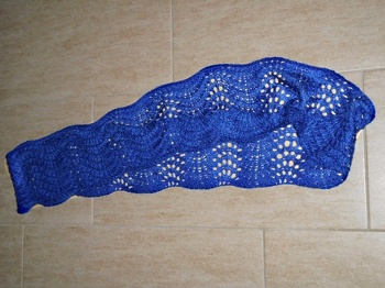 Der Schal gibt richtig was her und ist ganz einfach zu stricken.Ich bin total begeistert.