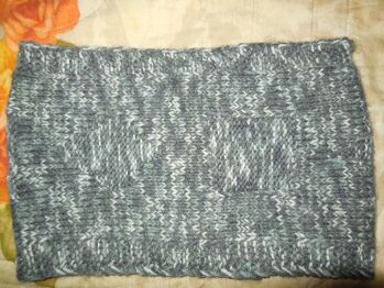 Stirnband aus Sockenwolle, mit zwei Fäden gestrickt, für ein warmes und kuscheliges gefühl um die Ohren, Desingn ist by Akela