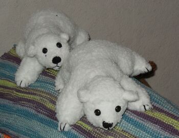 das Knuffele hat einen Bruder bekommen den Knautschi