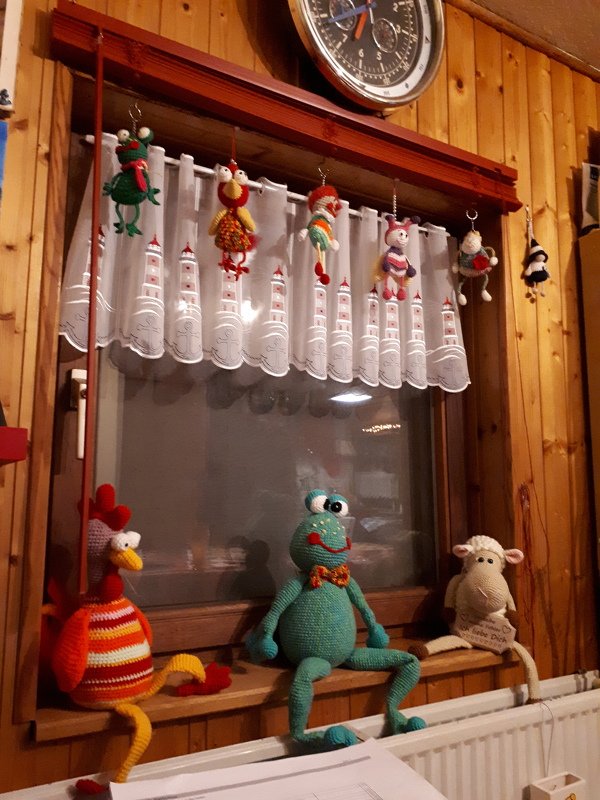 Frosch HOPPSL XL Kantenhocker Treppenhocker oder Kuscheltier Türstopper Frühlingsdeko