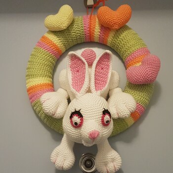 Frohe Ostern
Gearbeitet nach Anleitung von RoSe Desings