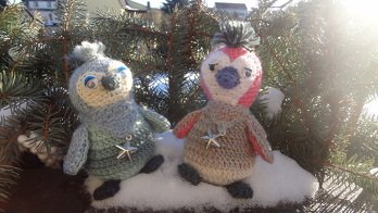 meine Pinguine nach Anleitung von haekelicious,sind noch mehr in Arbeit,gehen gut zu häkeln