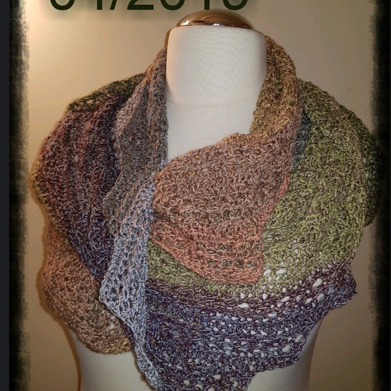 &quot;Keny&quot; gehäkelter Schal / Zackenloop