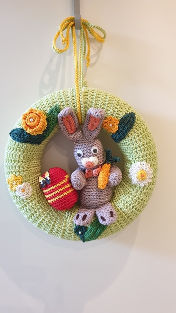 Bin von den Türkränzen und den Beschreibungen begeistert und habe schon einige als Geschenk nachgearbeitet. Kam gut an