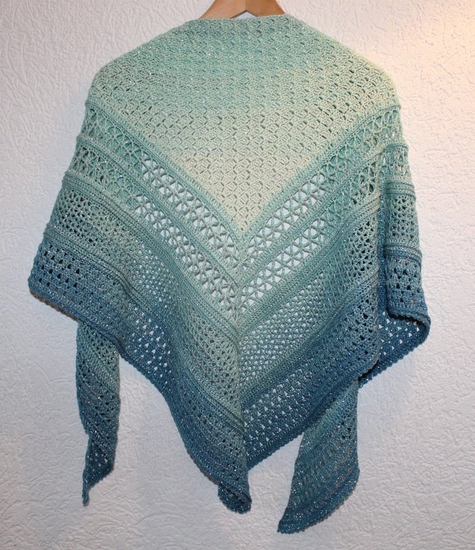 Häkelanleitung Tuch // Dreieckstuch // Halstuch Karma