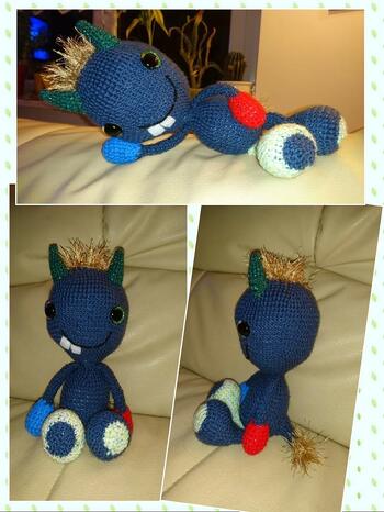 Ein Kuschelmonster für ein Mini-Monster