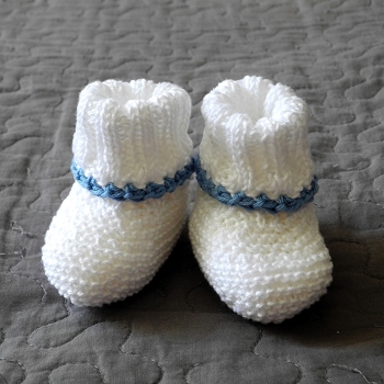Die ersten Babysocken