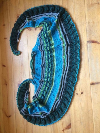 Mein erstes Tuch von Wollness Design: Tuch Lorien- ich bin so begeistert von ihren Anleitungen